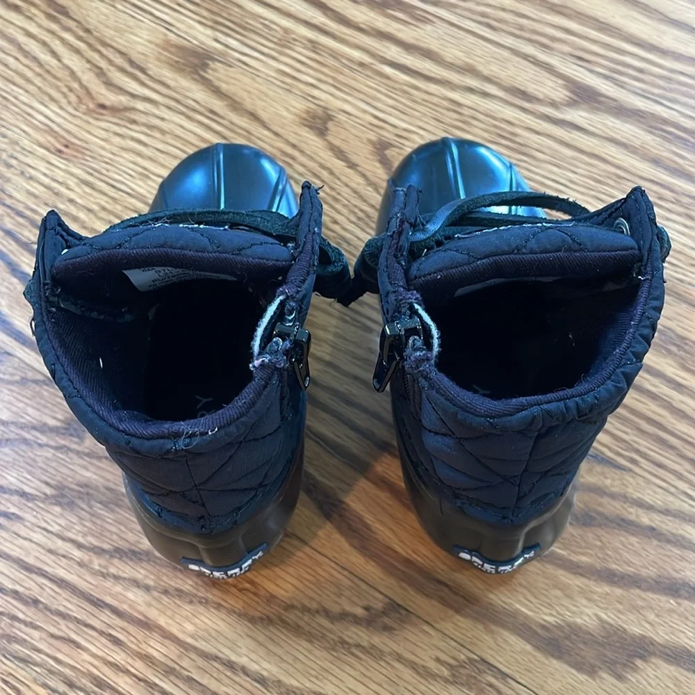 Girl’s Sperry Saltwater Nylon Quilt Duck Boots. Size 8M. Excellent Condition.